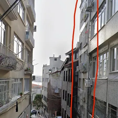 5 Minutes Walk To Taksim Square, Sea View 아파트 이스탄불